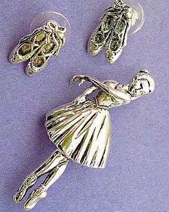 ピアス & ブローチセット (シルバーバレリーナ)